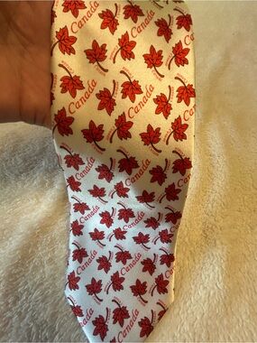 🎁3 for $30 - Canada Maple Leaf Red & White Tie